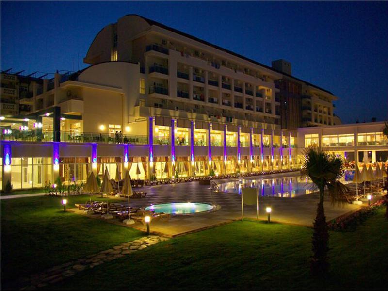 Titan Select Hotel Konaklı Esterno foto